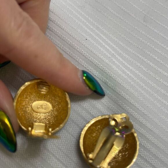 Diane Von Furstenberg DVF Gold Tone Cloisonne Enamel Clip Earrings VTG RARE - Picture 6 of 8